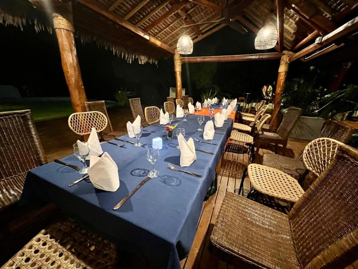 Mg Cocomo Resort Vanuatu Port Vila Eksteriør billede